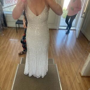 Mac Duggal Size 0 Elegant White Sequin Evening Dress